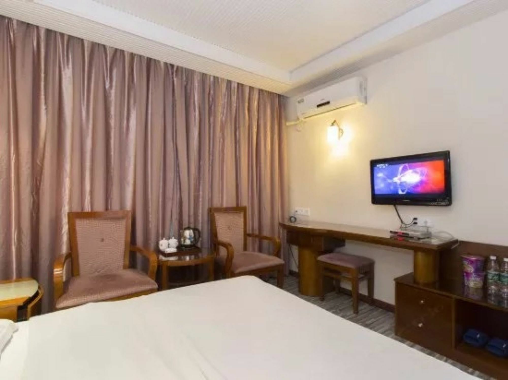 Kaiserdom Changsha West Bus Terminal Branch Экстерьер фото